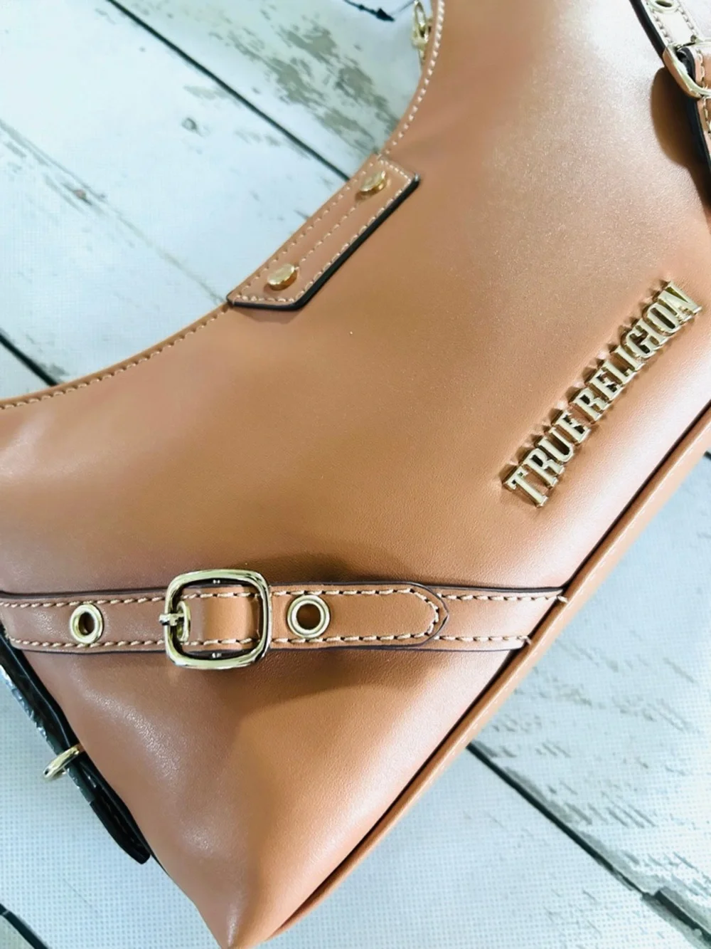 True Religion Women's Shoulder Bag in Tan Brown with Gold Hardware - Picture 2 of 10